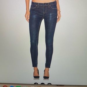 Blank nyc skinny jeans low rise dark denim size 28